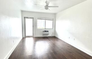 Studio, 1 bath, 410 sqft, $1,799, Unit Unit 04