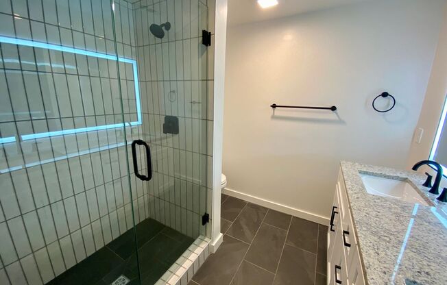 2 beds, 2 baths, 1,005 sqft, $2,567, Unit 013