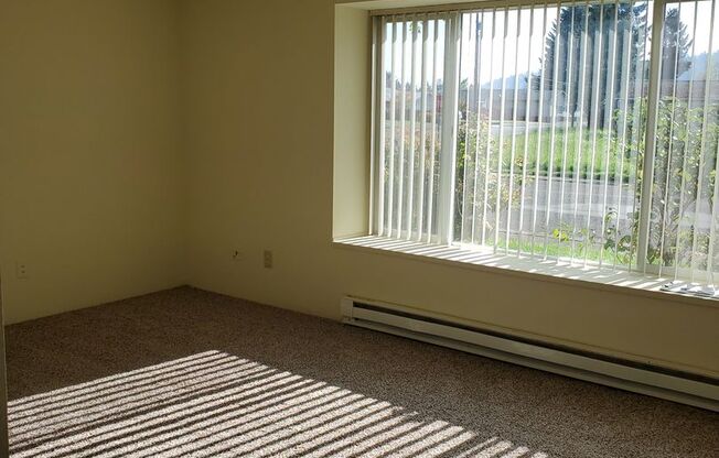 2 beds, 1 bath, $1,500