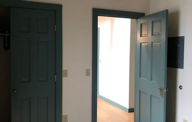 1 bed, 1 bath, 660 sqft, $1,795, Unit Apt. B