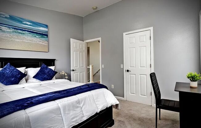 7 beds, 3.5 baths, $7,000