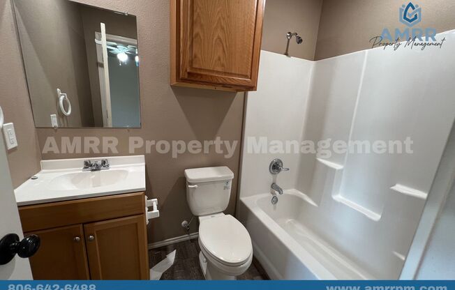 3 beds, 2 baths, $1,099