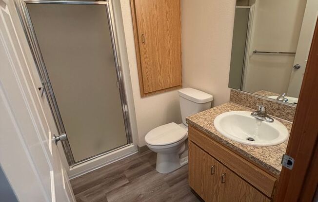 2 beds, 1 bath, 720 sqft, $1,350, Unit 359-6007