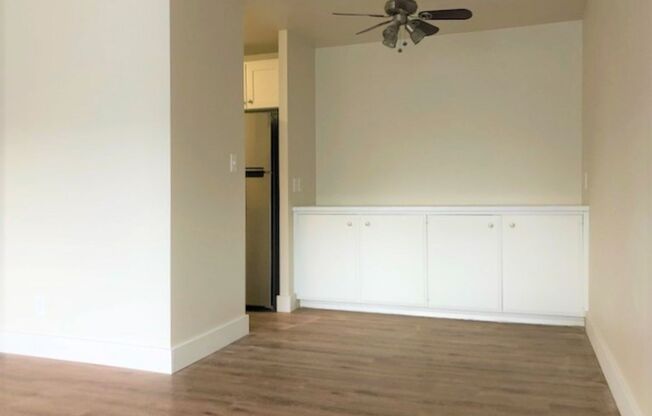 2 beds, 1 bath, 750 sqft, $2,595, Unit 305