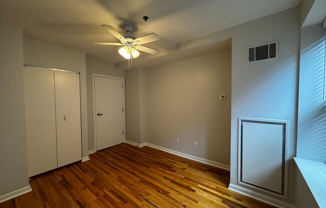 2 beds, 1 bath, 1,000 sqft, $2,000, Unit 303