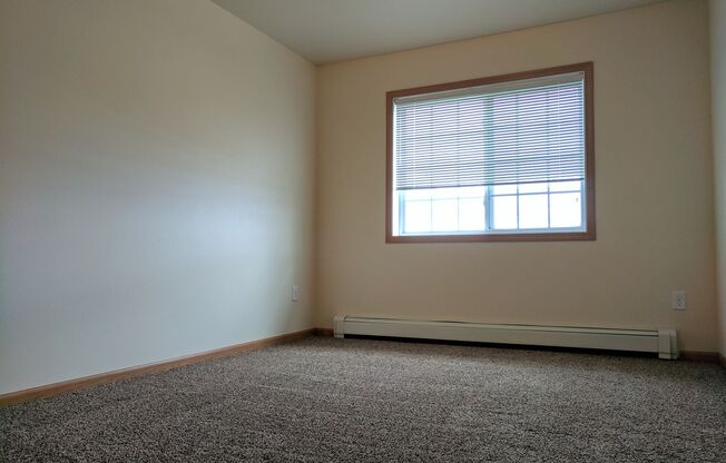 3 beds, 2 baths, 1,170 sqft, $1,380, Unit 5160-311