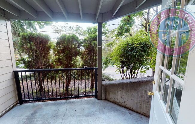 DEPOSIT FREE MOVE IN WITH OBLIGO! WATER,SEWER,GARBAGE INCLUDED, GREAT LOCATION