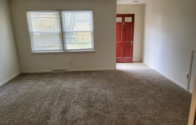 2 beds, 1 bath, 750 sqft, $1,200, Unit 1138B