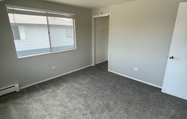 2 beds, 1.5 baths, 900 sqft, $1,795