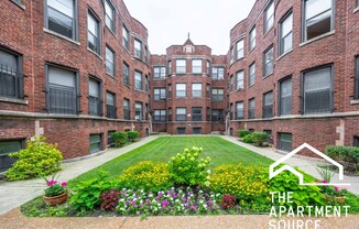 7726 North Marshfield