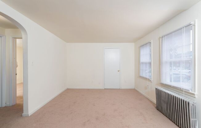 2 beds, 1 bath, 610 sqft, $1,050, Unit SEB08-N