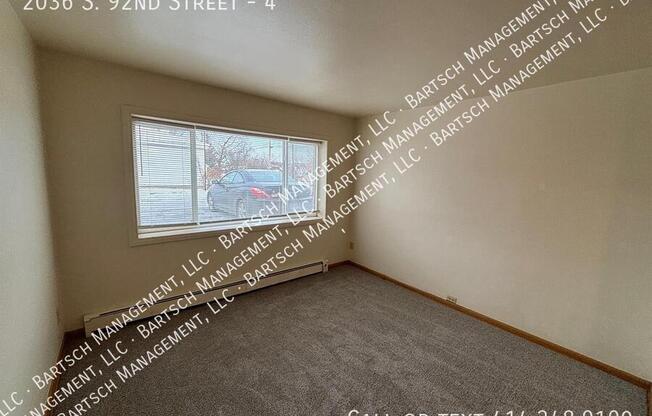 2036 S 92 ST