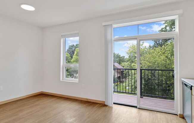 Studio, 1 bath, 500 sqft, $1,400, Unit 208