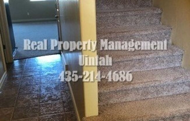 3 bed 2.5 bath townhome in Fox Run