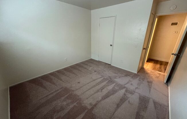 2 beds, 1 bath, 630 sqft, $2,275, Unit F-03