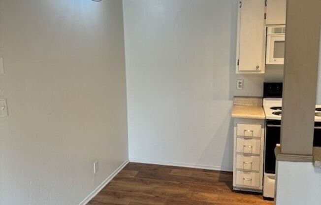 1 bed, 1 bath, 600 sqft, $2,650, Unit 05