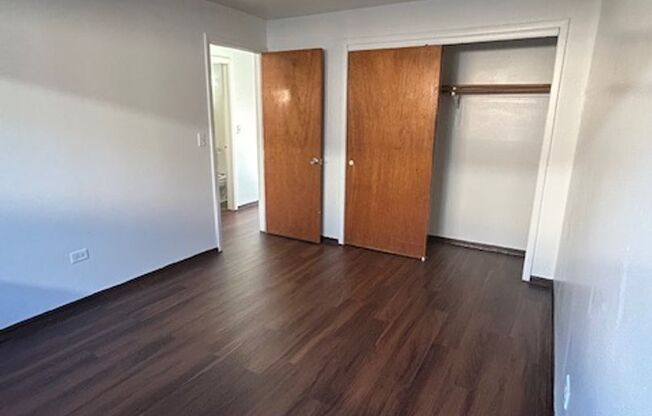 2 beds, 1 bath, $1,495, Unit 07