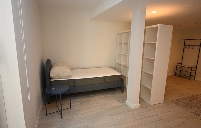 Studio, 1 bath, 473 sqft, $2,190, Unit 102