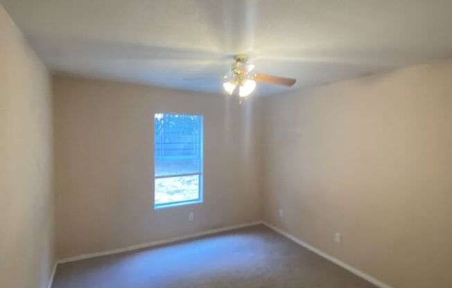 4 beds, 2 baths, $1,425