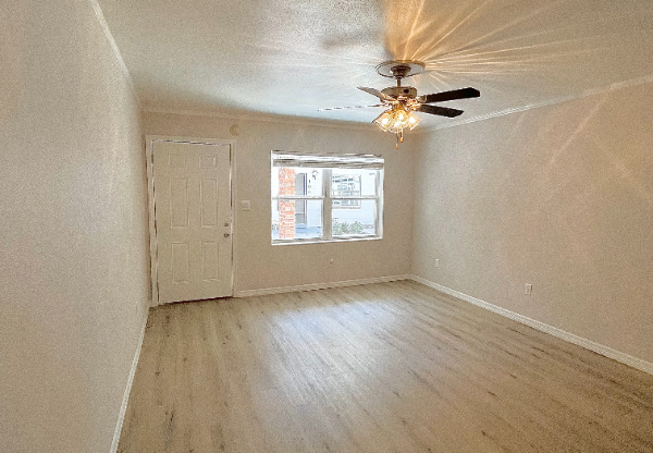 121 DANUBE AVE