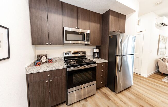 2 beds, 2 baths, 855 sqft, $1,850, Unit 5661 #304 Silverstone