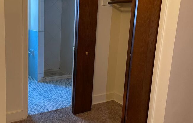 1 bed, 1 bath, 500 sqft, $989, Unit 2809-B3