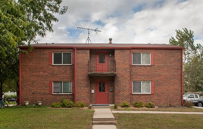 2 beds, 1 bath, $650, Unit 935 S. Gafke Ave. #17