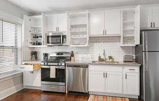 Welcome to 4615-27 N. Ashland Ave.