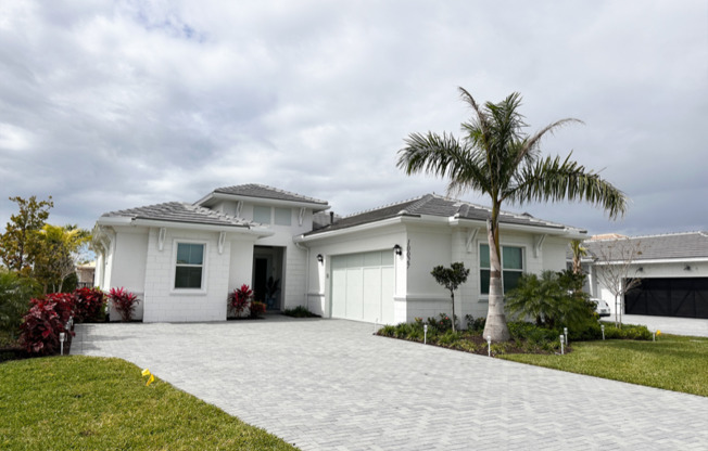 10027 TIMBER CRK WAY