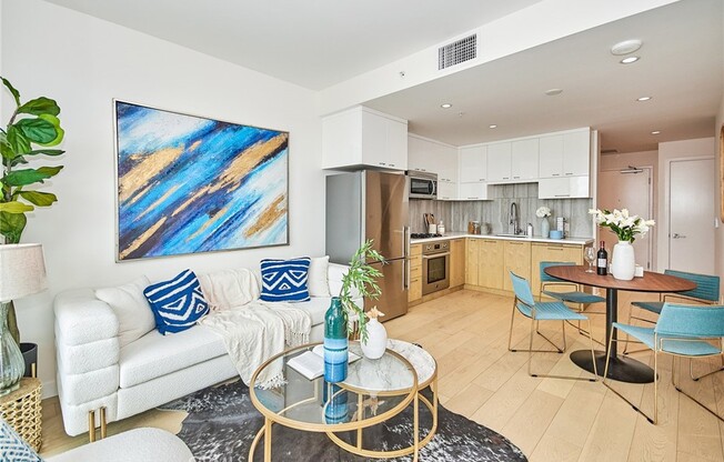 1 bed, 1 bath, 711 sqft, $3,200, Unit 2411