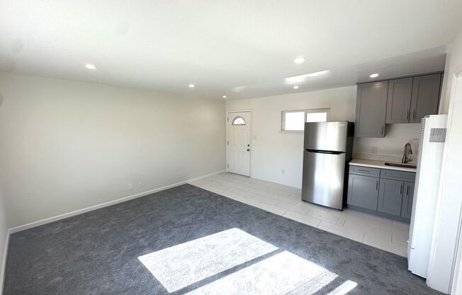 G4 | 50 E. 39th Avenue