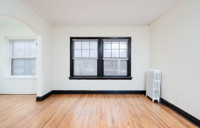 Studio, 1 bath, 450 sqft, $915, Unit 12-205