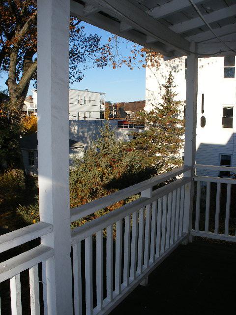 336 TRAPELO RD