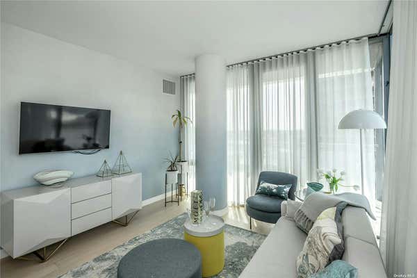 2 beds, 2 baths, 1,114 sqft, $5,200, Unit 11N