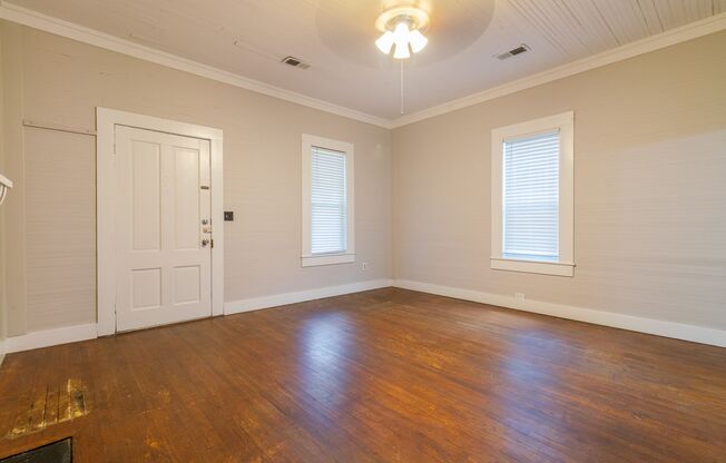 Charming Restored home in Bibb City
