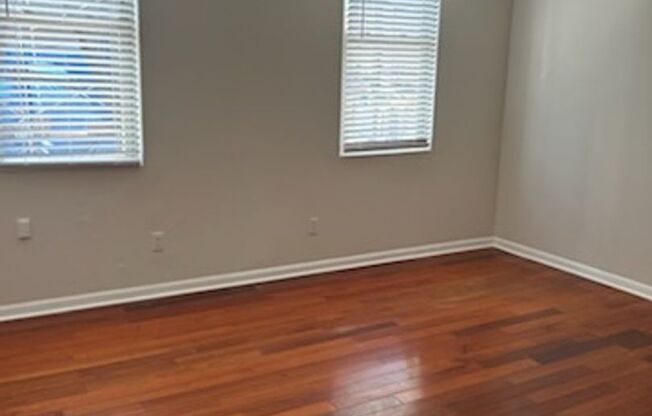 1303 S. 6th Street