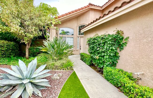 Awesome Two-Story Home, Recently & Freshly Updated, just minutes to downtown Fallbrook!