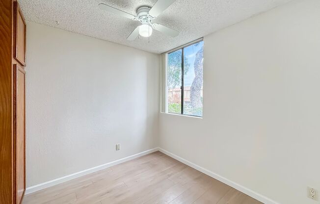 Charming 1BD/1BA Condo in University City W/ Community Pool and On-site Laundry!