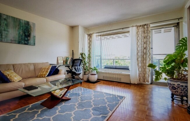 1 bed, 1 bath, 805 sqft, $2,800, Unit 045