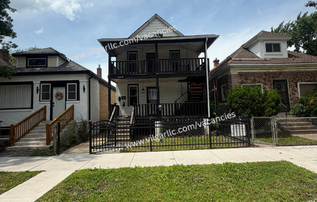 SELLING - 4828 Melville Ave