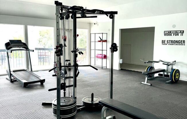 3 beds, 2 baths, 1,205 sqft, $2,075, Unit 083