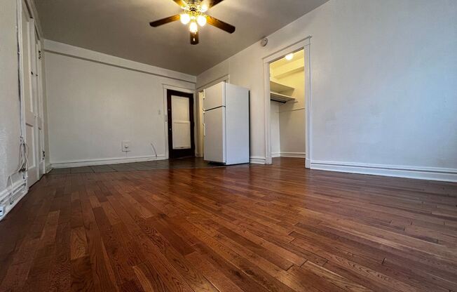 4066 Lindell Blvd. #408