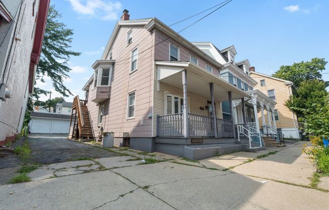 410 Wyandotte Street
