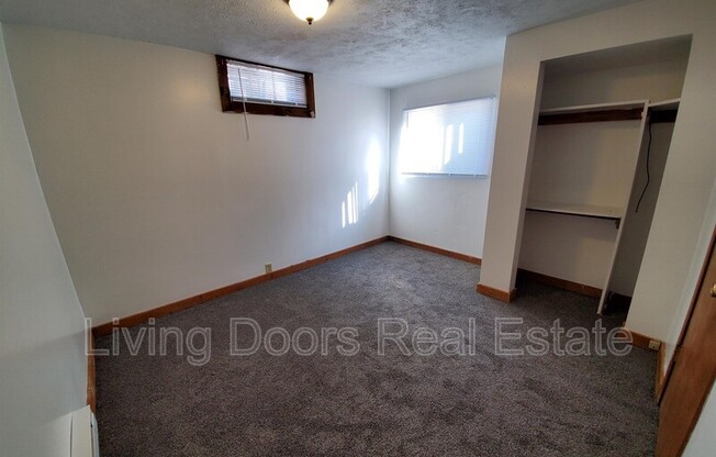 2601 N 58 ST