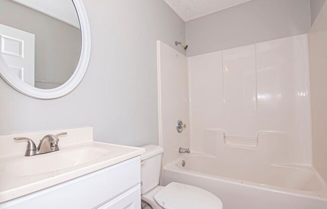 Delightful 4 Bedroom 2 Bath in Fairburn!