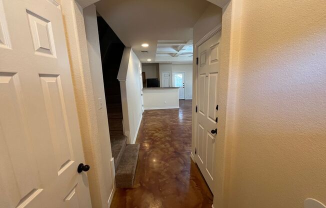 Cute townhome in the Selma/Live Oak