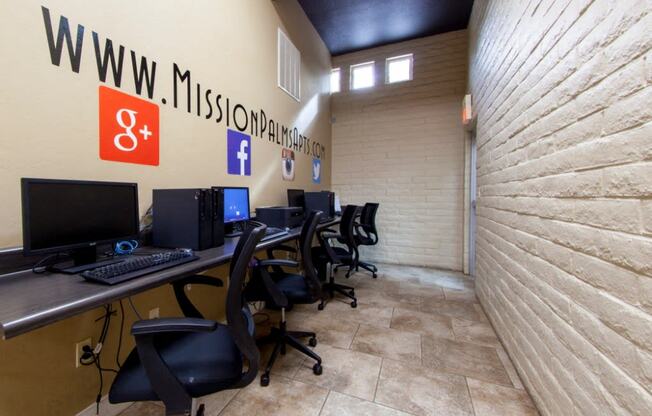 Business Center at Mission Palms Apartments in Tucson, AZ