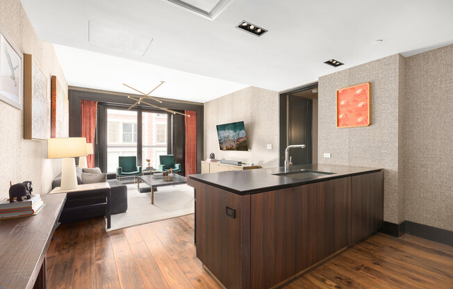 155 W 18 ST