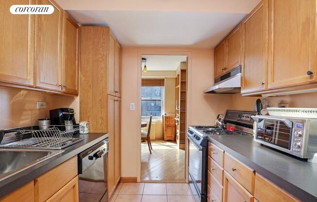 1 bed, 1 bath, $5,800, Unit 1504