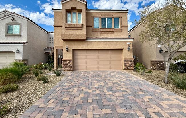 4 BED, 2.5 BATH, 2 CAR-GARAGE, TWO-STORY, SINGLE FAMILY HOME FOR RENT w/ COMMUNITY POOL & SPA